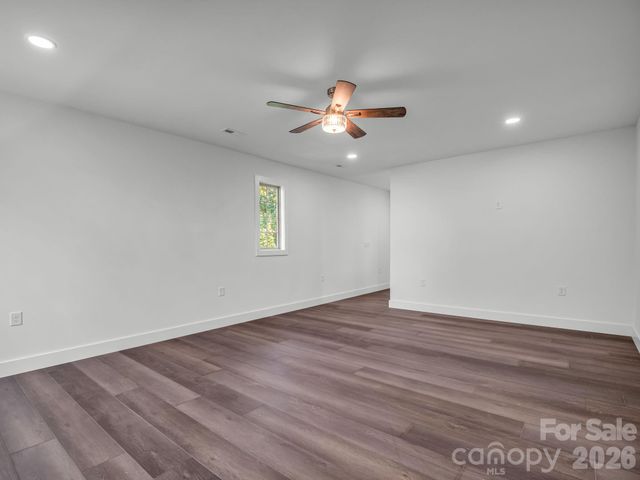 36 Pierpoint Drive, Lake Lure, NC 28746