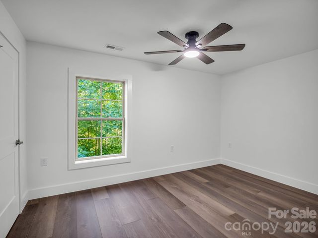 36 Pierpoint Drive, Lake Lure, NC 28746