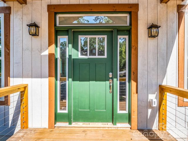 36 Pierpoint Drive, Lake Lure, NC 28746