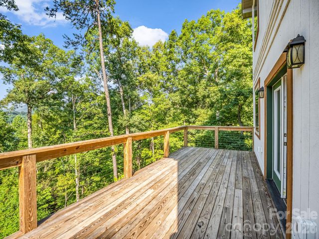 36 Pierpoint Drive, Lake Lure, NC 28746