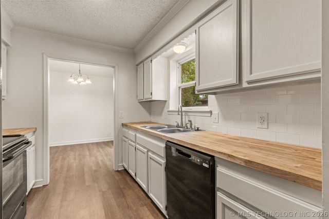 7114 E 98th Street, Tulsa, OK 74133