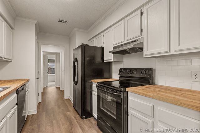 7114 E 98th Street, Tulsa, OK 74133