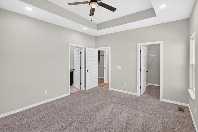 887 S Parkside Circle, Nixa, MO 65714