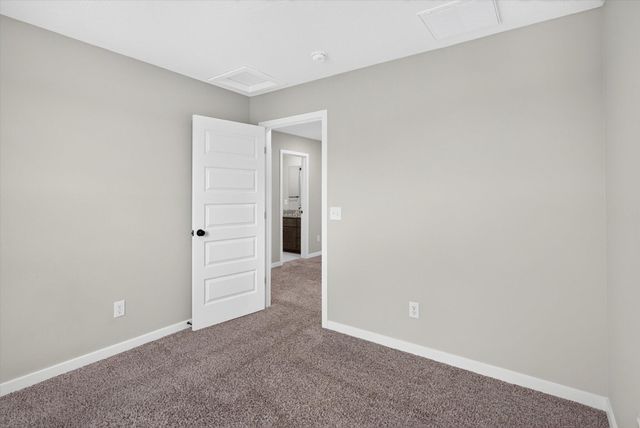 887 S Parkside Circle, Nixa, MO 65714