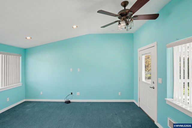 2120 Robins Ln SE 56, Salem, OR 97306