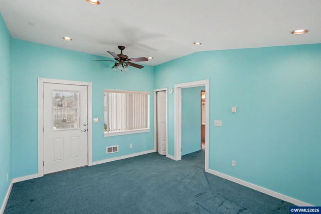 2120 Robins Ln SE 56, Salem, OR 97306