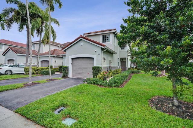 3901 San Simeon Ln, Weston, FL 33331