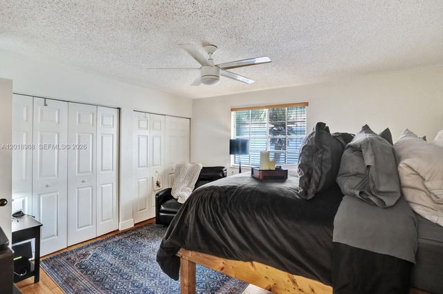 3901 San Simeon Ln, Weston, FL 33331