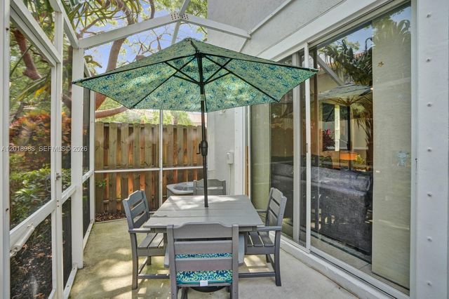 3901 San Simeon Ln, Weston, FL 33331