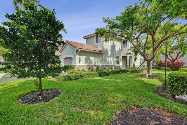 3901 San Simeon Ln, Weston, FL 33331