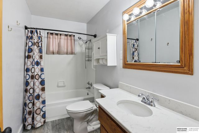 703 Vernon Avenue, Bellevue, NE 68005