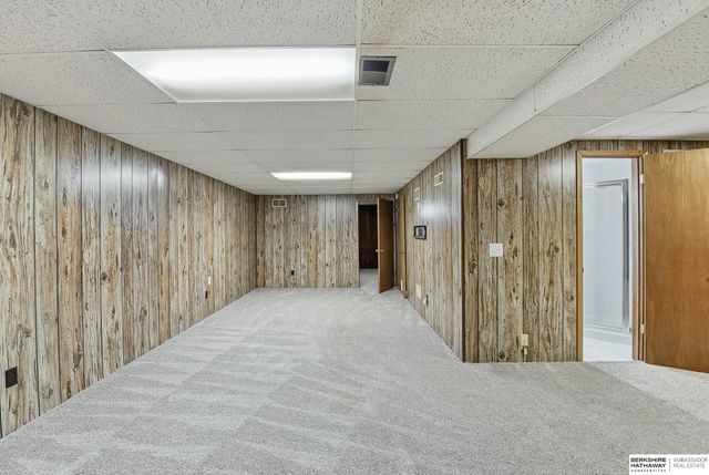 703 Vernon Avenue, Bellevue, NE 68005