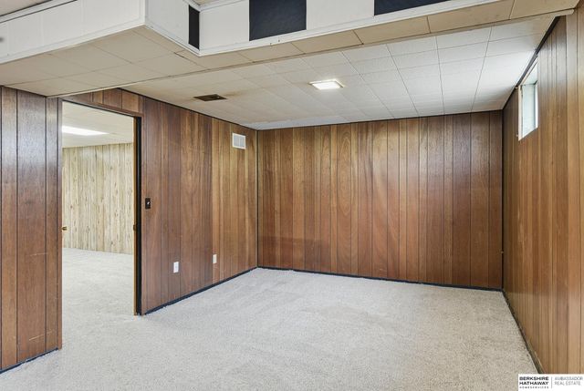 703 Vernon Avenue, Bellevue, NE 68005