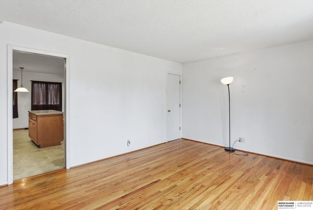 703 Vernon Avenue, Bellevue, NE 68005