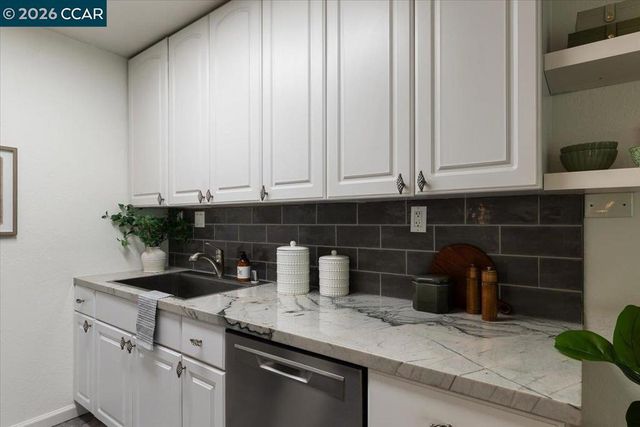 2716 Oak Road 95, Walnut Creek, CA 94597