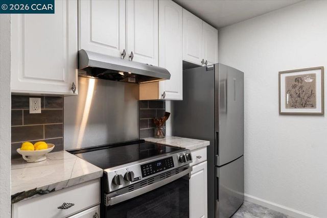 2716 Oak Road 95, Walnut Creek, CA 94597