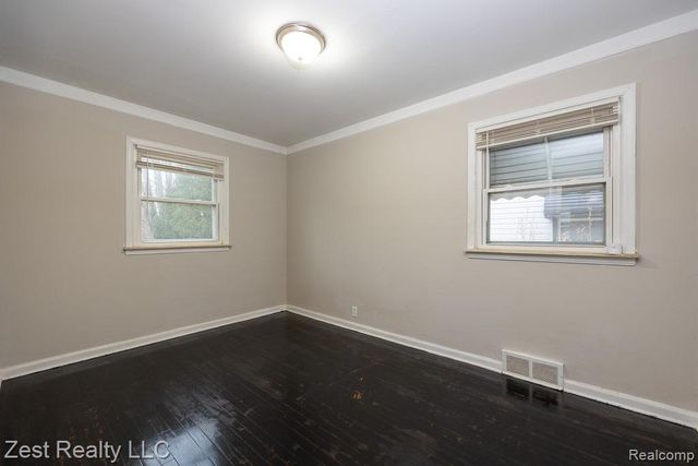 18771 Woodland Street, Harper Woods, MI 48225