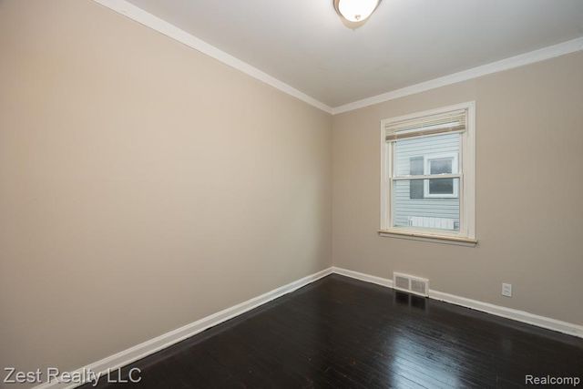 18771 Woodland Street, Harper Woods, MI 48225