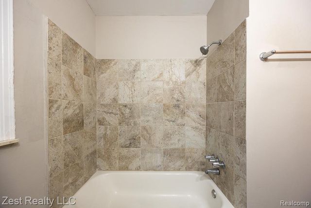 18771 Woodland Street, Harper Woods, MI 48225