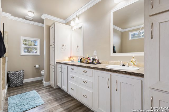 201 Private Road 1524, Bandera, TX 78003