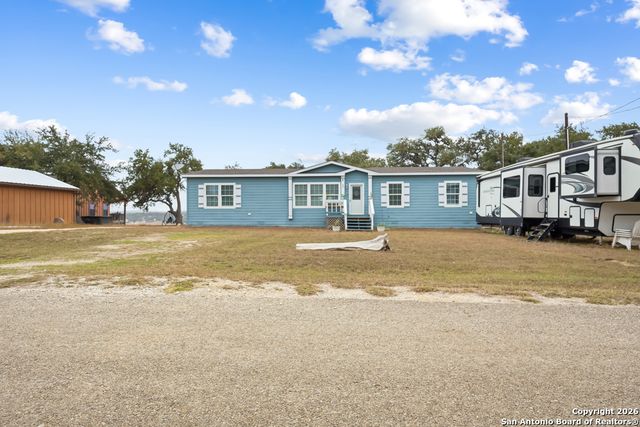 201 Private Road 1524, Bandera, TX 78003
