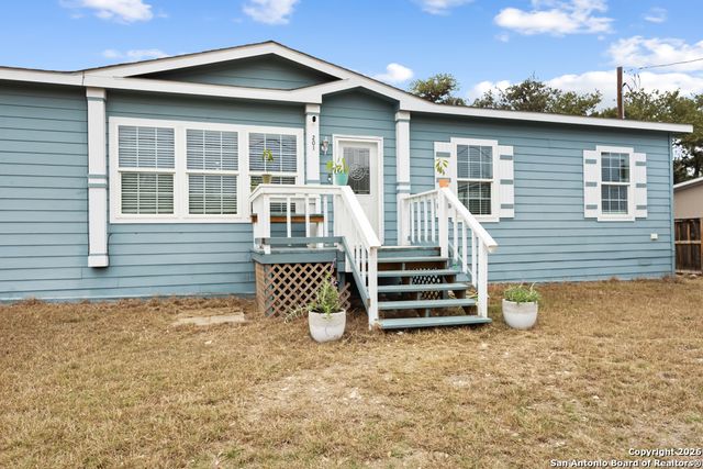 201 Private Road 1524, Bandera, TX 78003