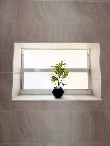 1619 N 29th Ct 0, Hollywood, FL 33020