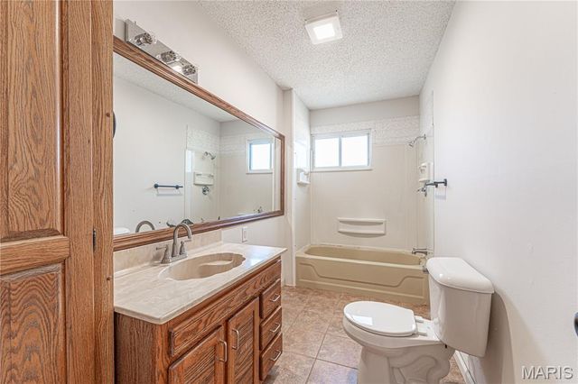 900 Monroe Street, Park Hills, MO 63601