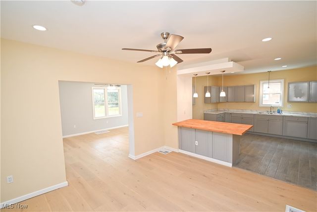 120 S Whitney Avenue, Youngstown, OH 44509