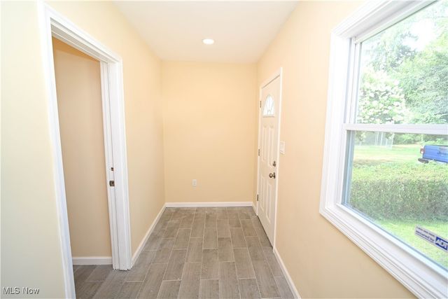 120 S Whitney Avenue, Youngstown, OH 44509