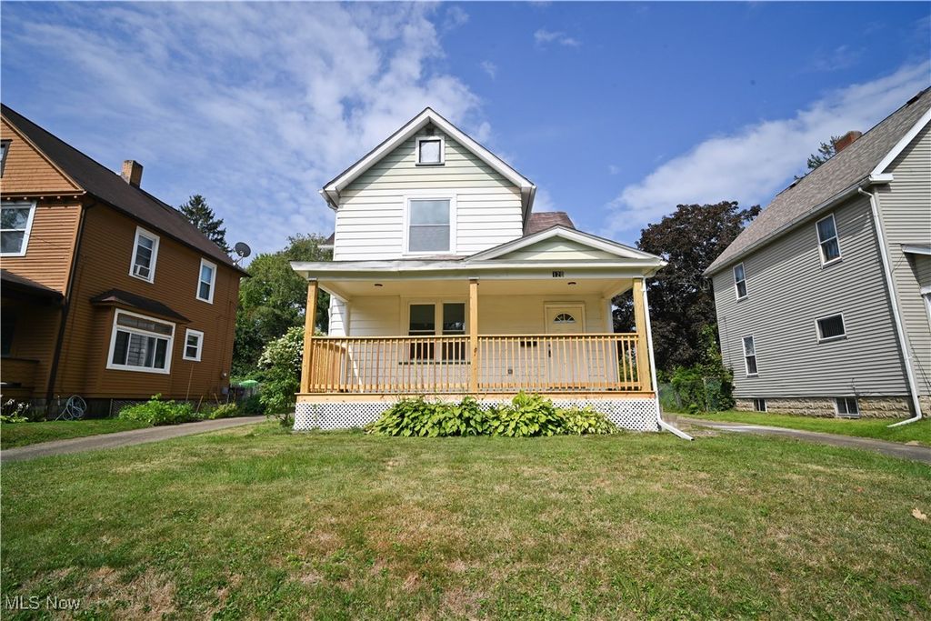 120 S Whitney Avenue, Youngstown, OH 44509