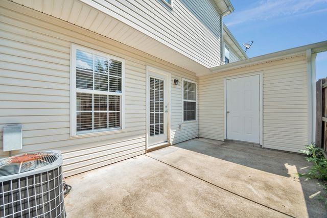 2505 Comanche Way, Murfreesboro, TN 37128