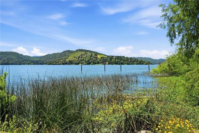 14420 Pearl Avenue, Clearlake, CA 95422