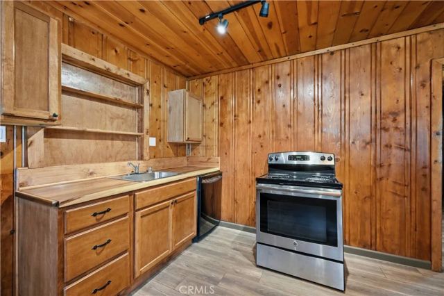 14420 Pearl Avenue, Clearlake, CA 95422