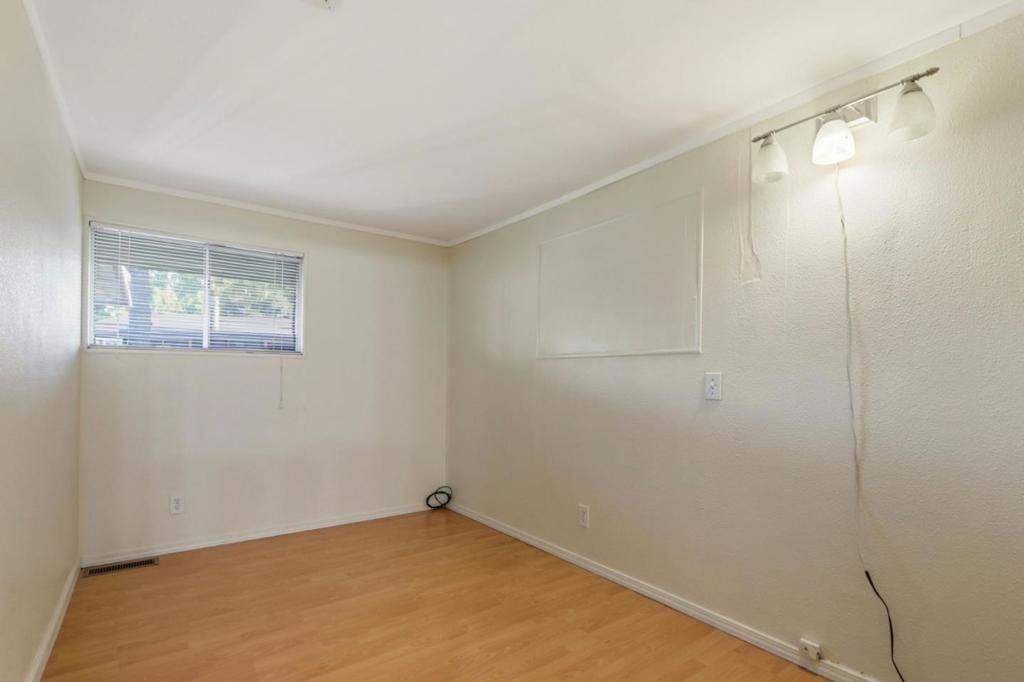 Image 21 of property listing at 900 Golden Wheel Park Drive, San Jose, CA 95112