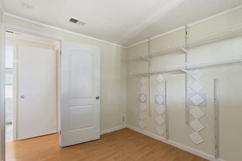 Image 25 of property listing at 900 Golden Wheel Park Drive, San Jose, CA 95112