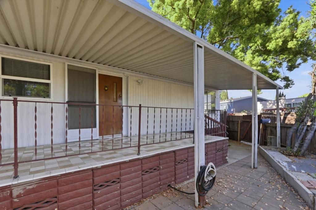 Image 6 of property listing at 900 Golden Wheel Park Drive, San Jose, CA 95112