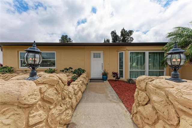 21 S GOLFVIEW ROAD, Rotonda West, FL 33947