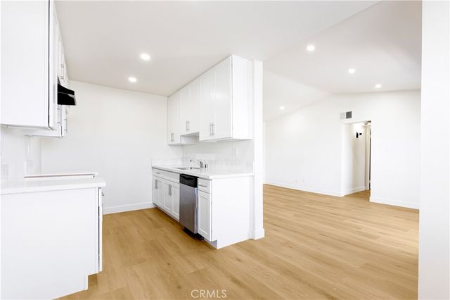 262 W Valencia F, Burbank, CA 91502