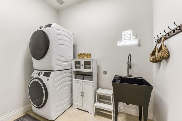 13611 Delwood Springs Lane, Houston, TX 77044