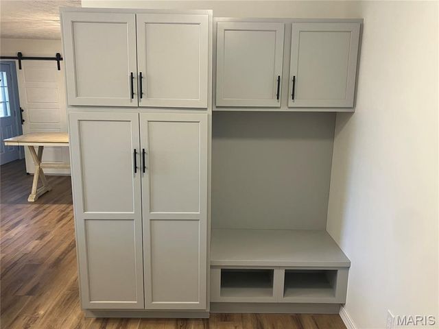 1121 Brooklane Drive E, Carrollton, IL 62016