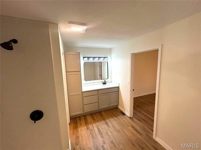 1121 Brooklane Drive E, Carrollton, IL 62016