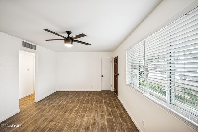 1728 W BENTLEY Street, Mesa, AZ 85201