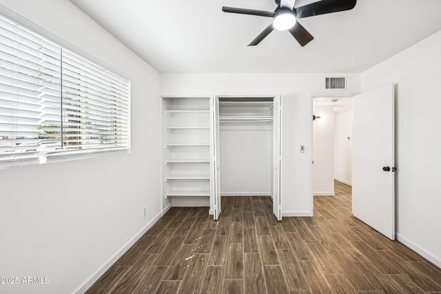 1728 W BENTLEY Street, Mesa, AZ 85201