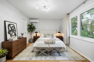 184 Rawson Rd 184, Brookline, MA 02445