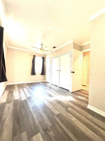 1205 Bank Drive, Houston, TX 77547