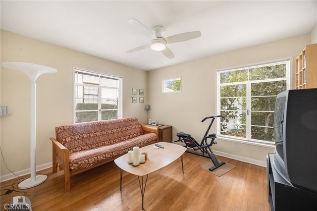 366 El Encanto Dr, Pasadena, CA 91107