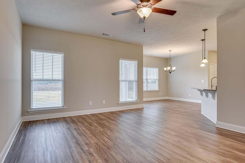 123 Willow Oak Circle, Thomson, GA 30824