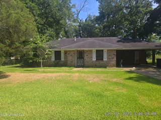 5709 Fairchild Street, Jackson, MS 39209