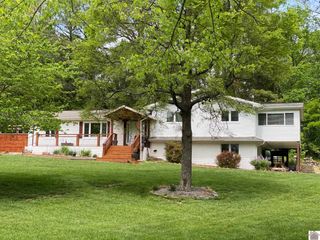 588 Bay Ln # 64, Cadiz, KY 42211